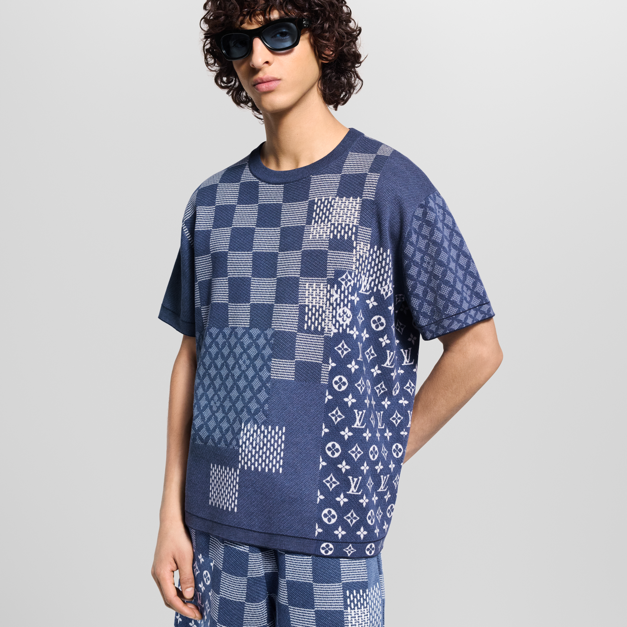 短袖針織圓領上衣  in 男士's 時裝系列 時裝總覽 collections by Louis Vuitton (產品縮放)